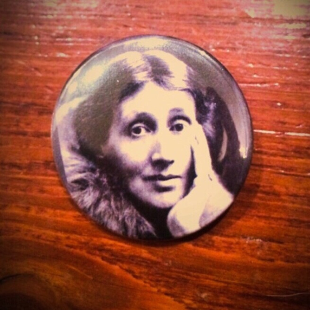 Virginia Woolf Button